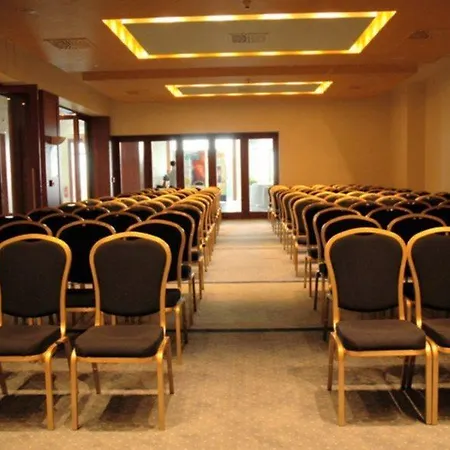 Ionian Blue 5* Nikiana