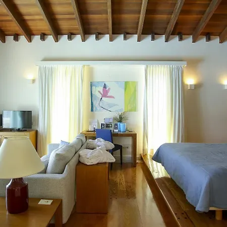Ionian Blue Otel